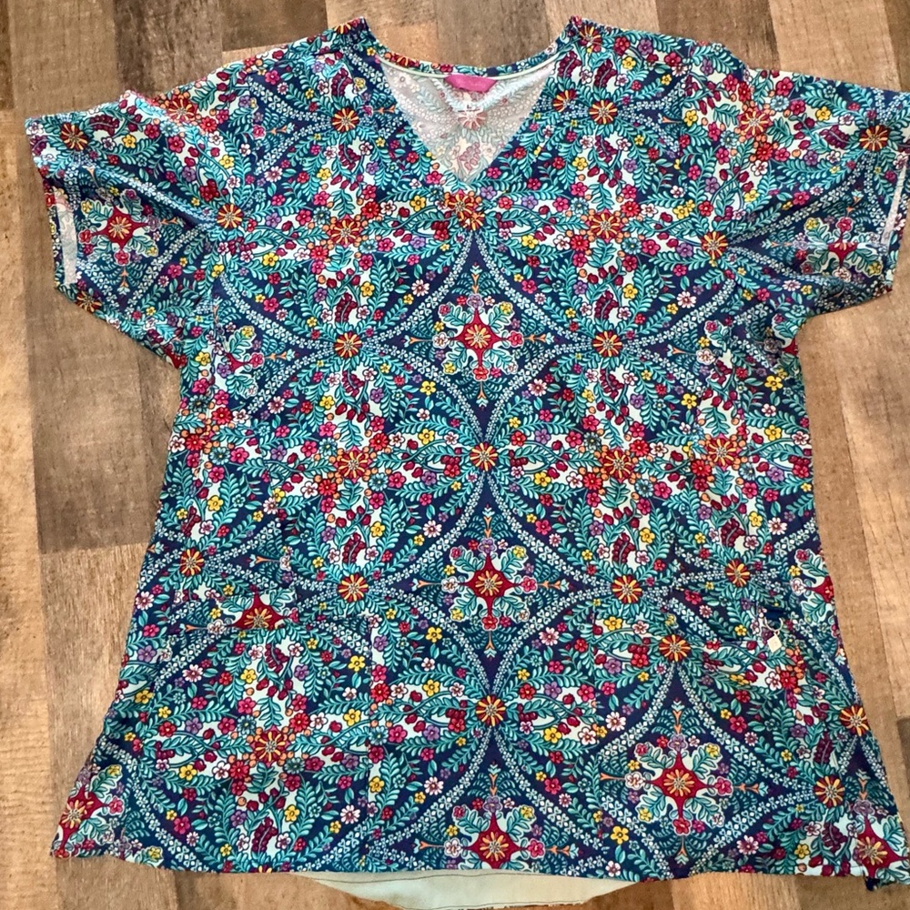 Vera Bradley Multicolor Floral Patterned Fabric